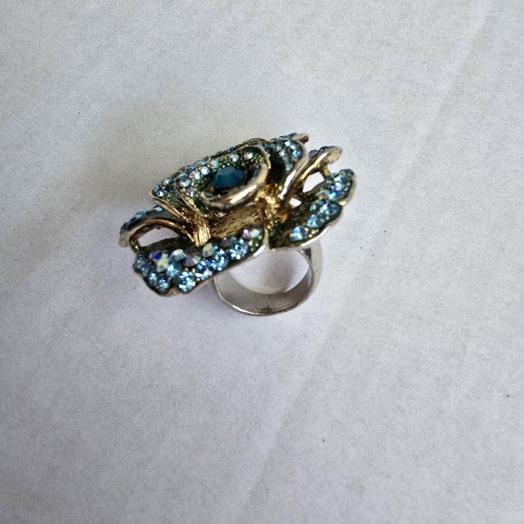 Vintage Green and Blue Crystal Floral Statement Ring Large Aldo - Picture 4 of 10